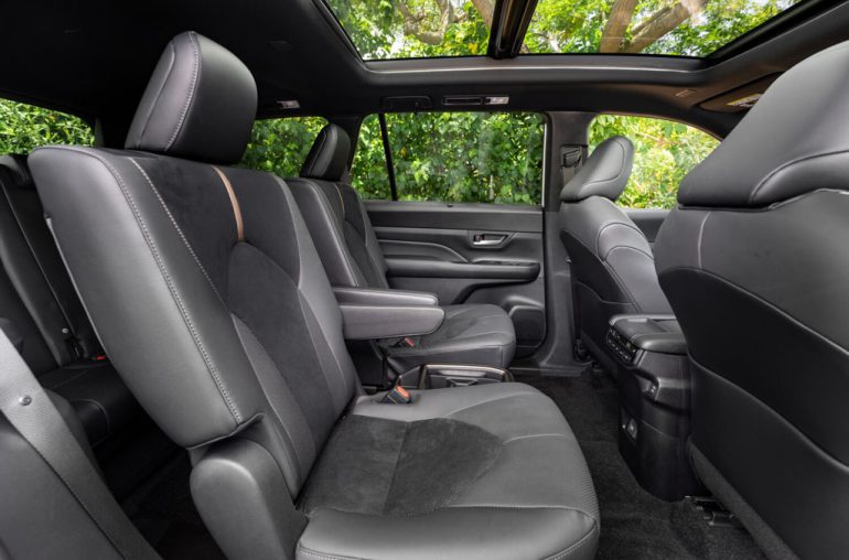 2026 toyota grand highlander second row seats