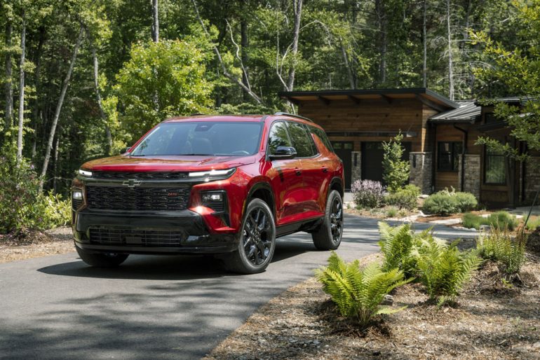 2027 Chevrolet Traverse RS