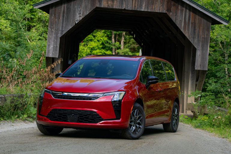 2027 Chrysler Pacifica Limited in Red Hot