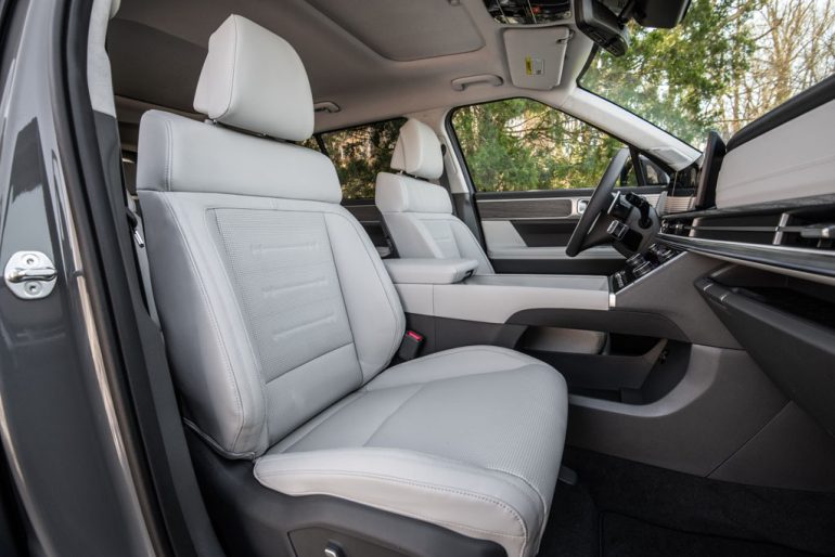 2027 hyundai santa fe front seats