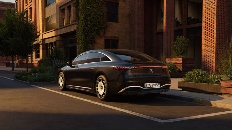 2027 Mercedes-Benz EQS 580 4MATIC rear