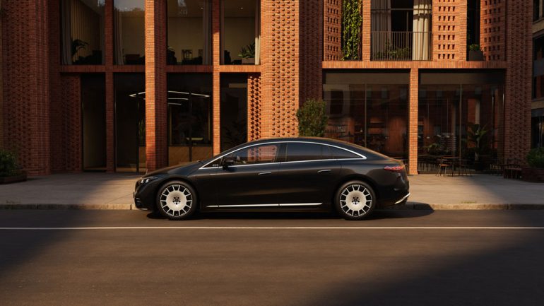 2027 Mercedes-Benz EQS 580 4MATIC side