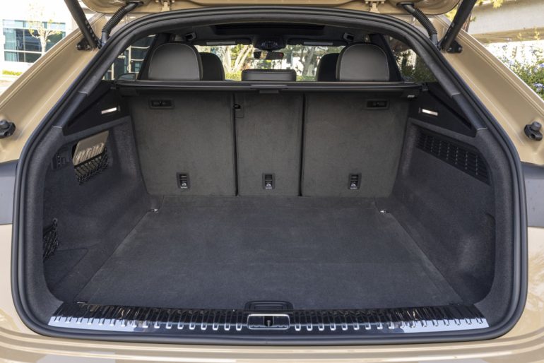 2026 audi q8 cargo