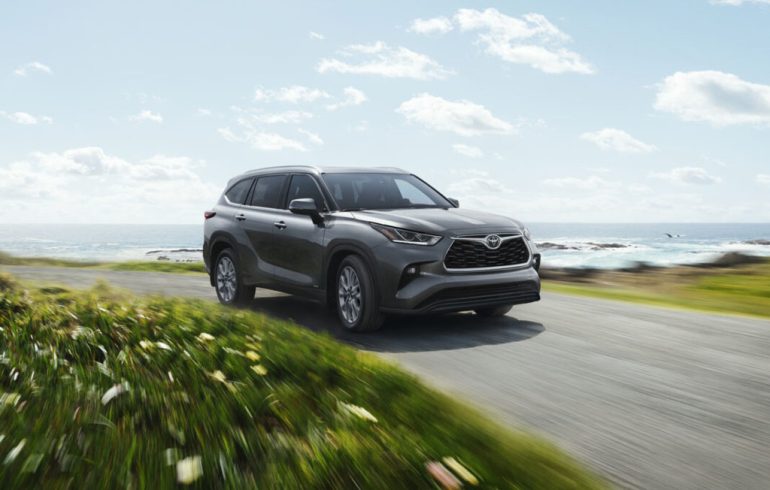 2026 toyota highlander hybrid