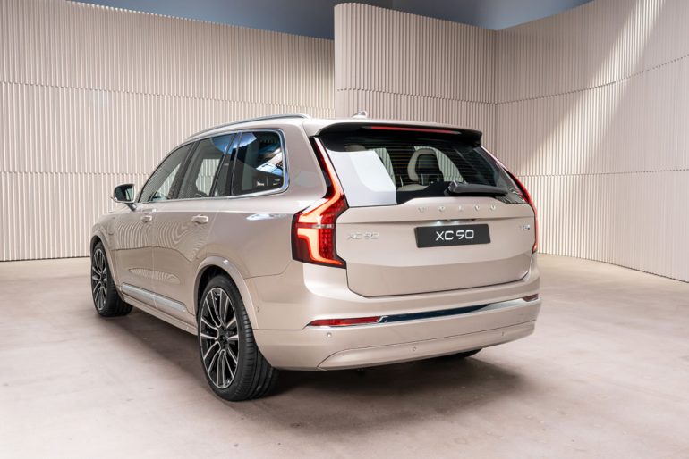 2026 volvo xc90 rear