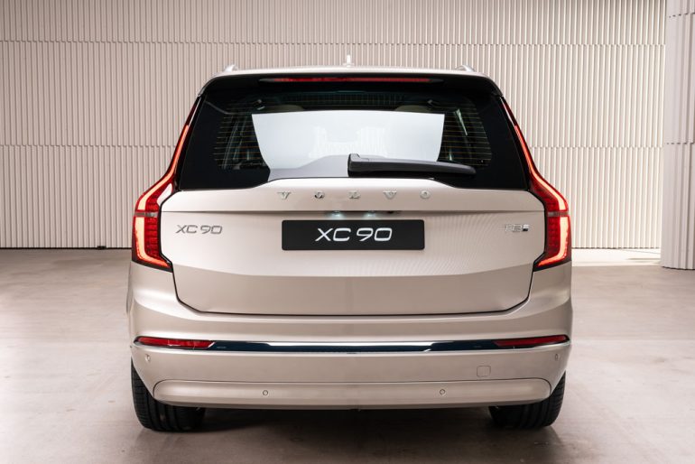 2026 volvo xc90 rear