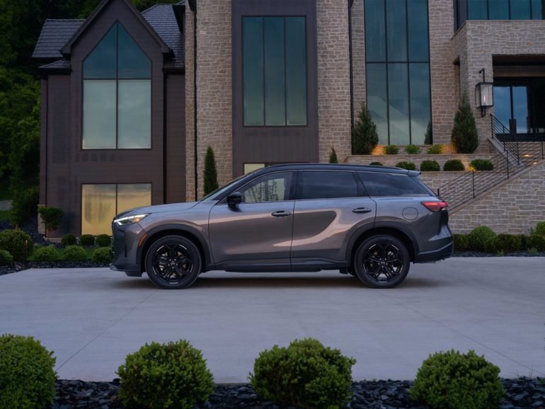2027 INFINITI QX60 SPORT side