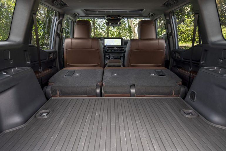 2027 toyota land cruiser cargo