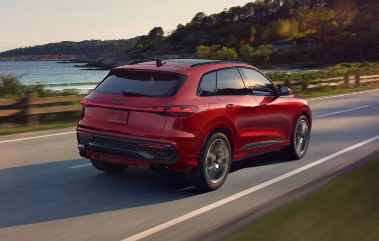 2027 audi sq5 rear