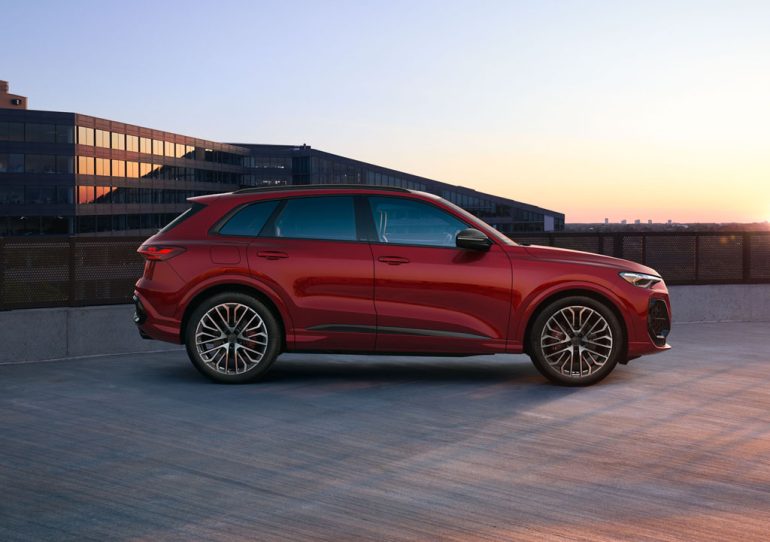 2027 audi sq5 side