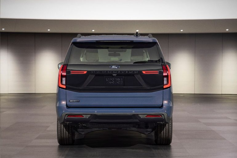 2027 ford expedition rear