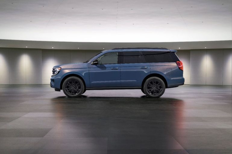 2027 ford expedition side