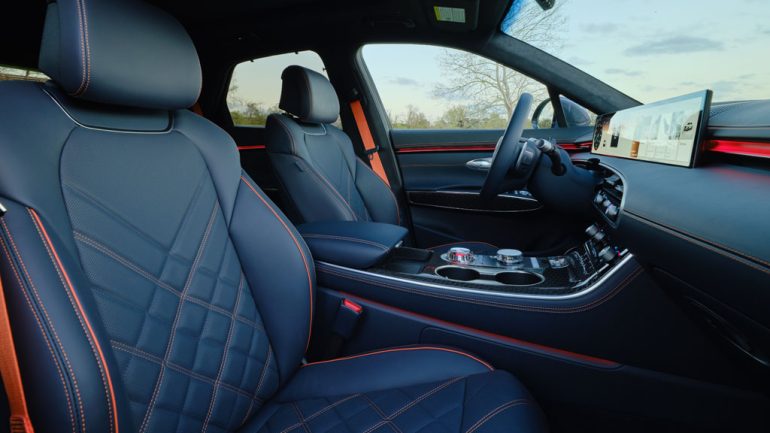 2027 genesis gv70 front seats