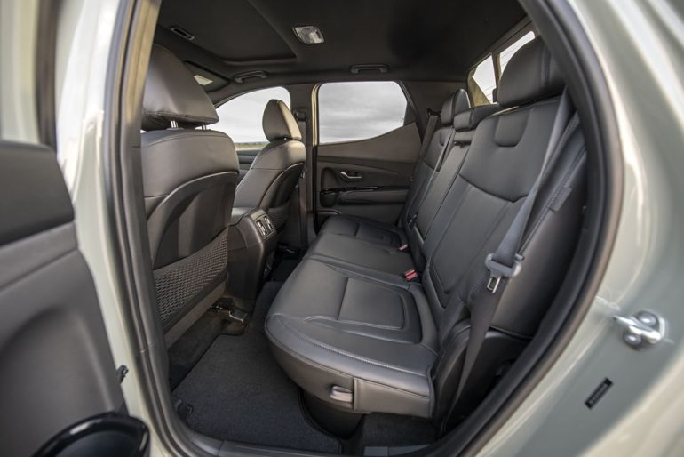 2027 hyundai santa cruz back seats