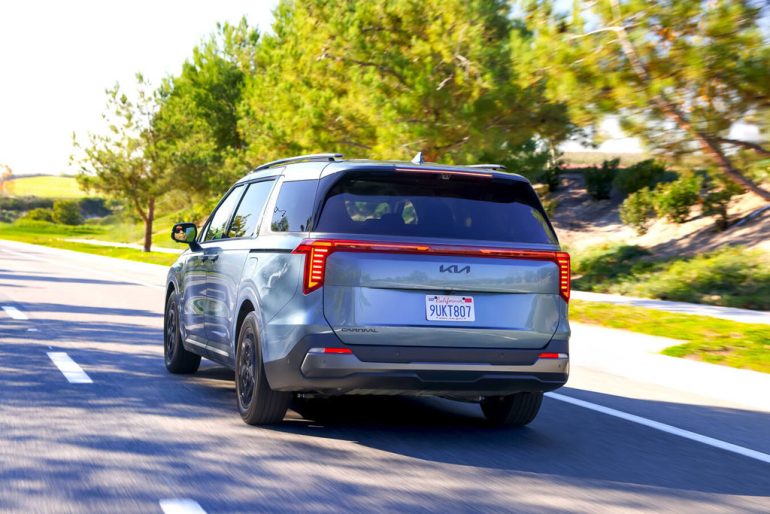 2027 kia carnival rear