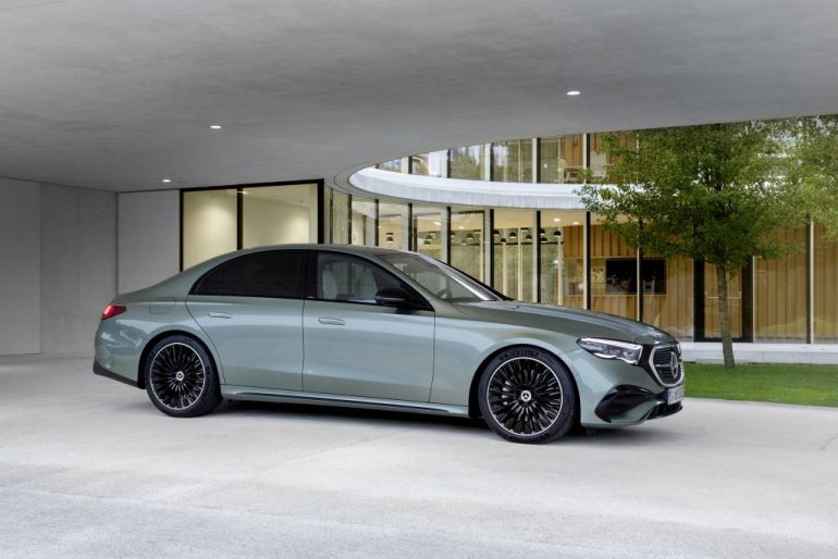 2027 mercedes-benz e-class side