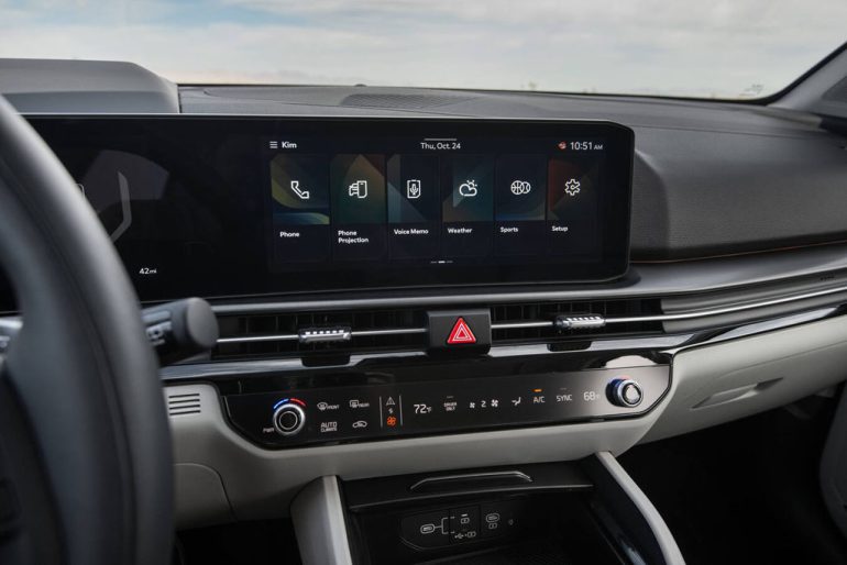 2027 Kia Sportage Hybrid touchscreen