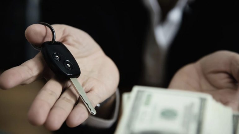 Selling a Car Privately vs to a Cash Buyer: What You Actually Net