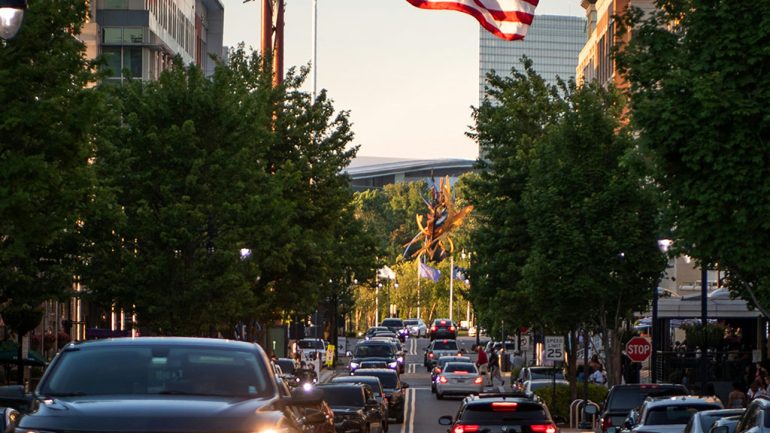 New U.S. Fuel Economy Standards Drop 2031 Target in Major Shift for Gas-Powered Vehicles