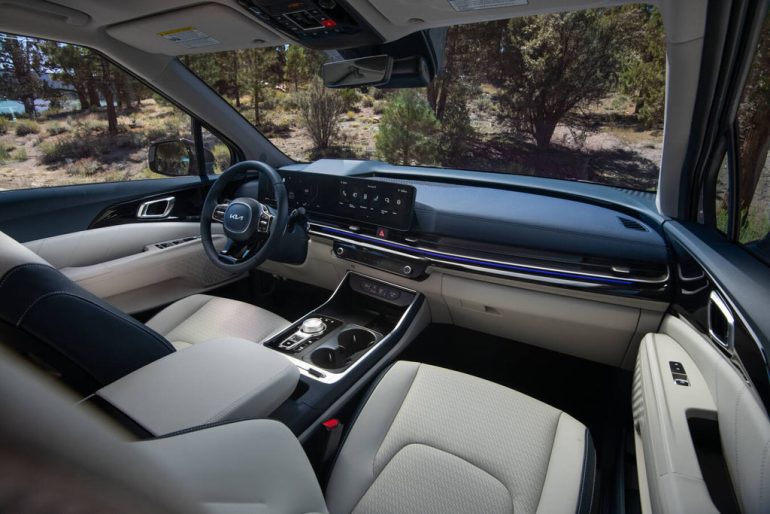2027 Kia Carnival Hybrid front seats