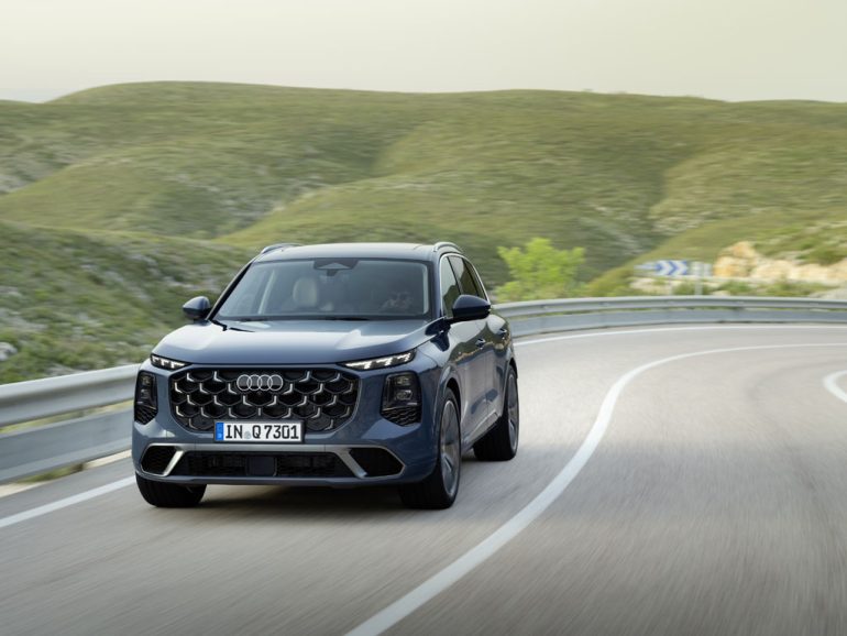 2027 Audi Q7 front