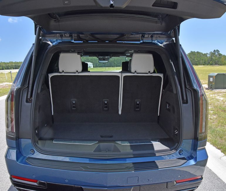 2027 cadillac escalade cargo