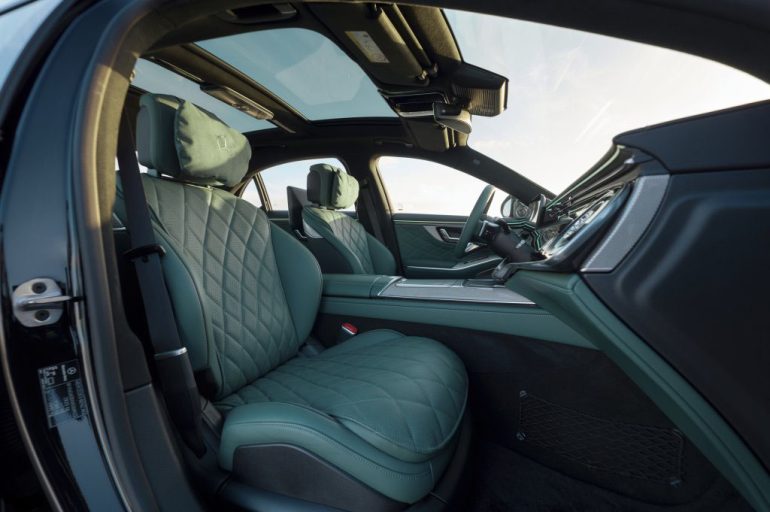 2027 mercedes-benz s-class front seats