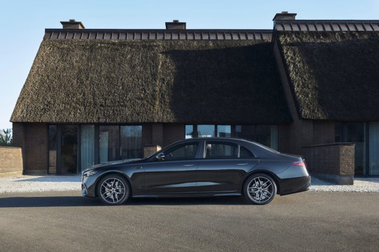 2027 mercedes-benz s-class side