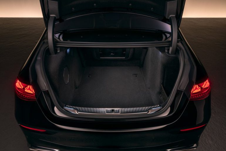 2027 mercedes-benz s-class trunk